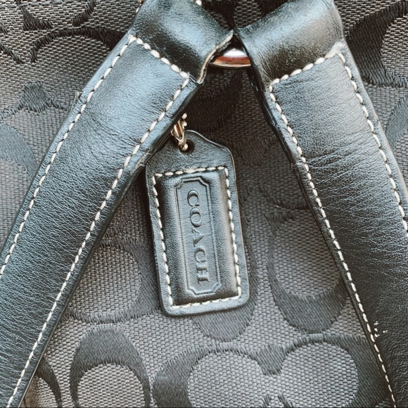 ❗️SOLD❗️Coach black backpack with C logo🎒 - Picture 8 of 8